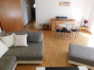 23100513-Ferienwohnung-3-Landscheid-300x225-2