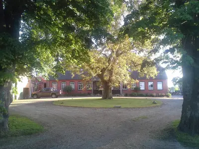 Dreiseitenhof