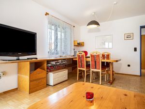 18305721-Ferienwohnung-4-Langenargen-300x225-4