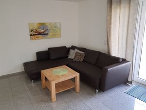 19327117-Ferienwohnung-3-Langenargen-300x225-4