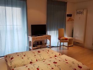 19327064-Ferienwohnung-4-Langenargen-300x225-3