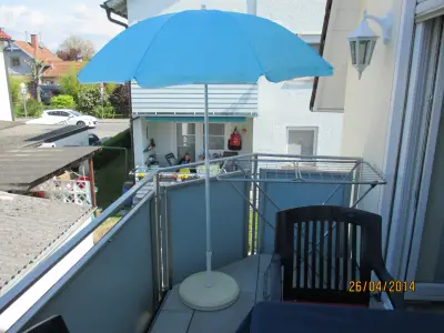 Balkon mit Sitzgelegenheit