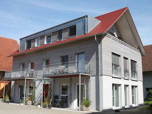 18319355-Ferienwohnung-4-Langenargen-300x225-5