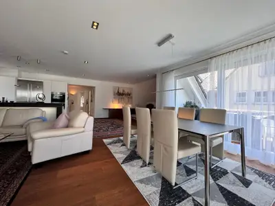 Ferienwohnung für 8 Personen (187 m²) in Langenargen 1/10