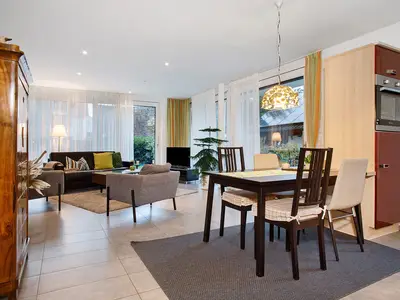 Photo, INSIDE, OUTSIDE