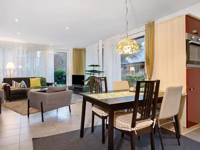 Photo, INSIDE, OUTSIDE