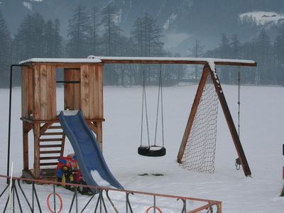 Spielplatz im Winter