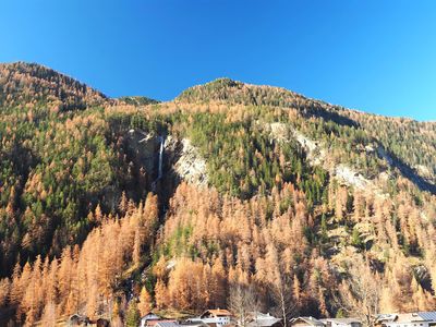 Blick zum Wasserfall