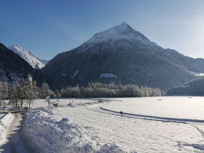 wenige Schritte bis zur Bushaltestelle