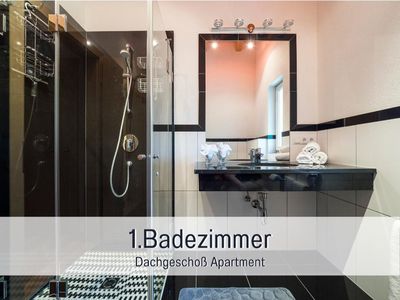 Badezimmer im Dachgeschoß