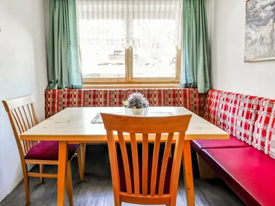 DiningRoom