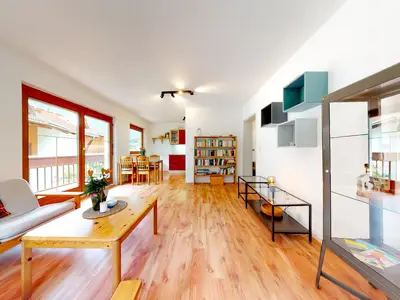 Ferienwohnung-Kathrin-Huben-Wohnzimmer-1