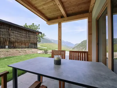 Terrasse mit Garten