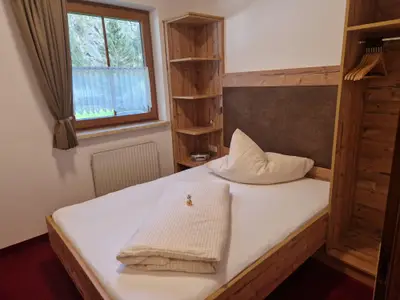 Einbettzimmer mit französischem Bett