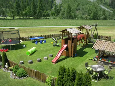 hauseigener Spielplatz