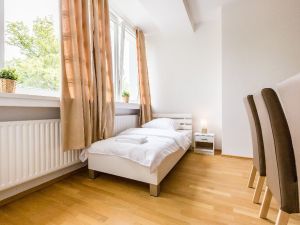 22321301-Ferienwohnung-8-Langenfeld (Nordrhein-Westfalen)-300x225-2