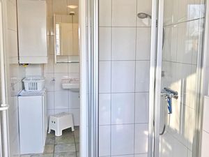 23881273-Ferienwohnung-2-Langeoog-300x225-5