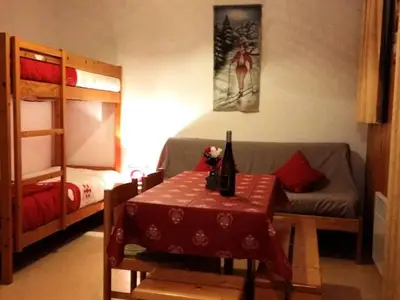Ferienwohnung für 5 Personen (34 m²) in Lanslevillard 1/6