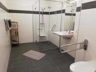 Barrierefreies Badezimmer