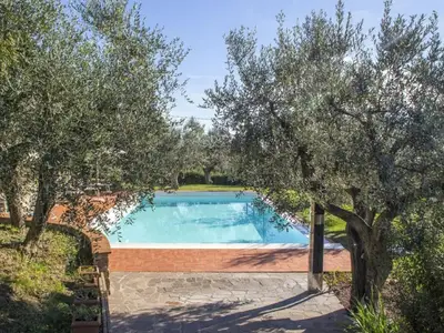 PoolOfHouse