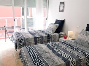 23924975-Ferienwohnung-5-Las Palmas de Gran Canaria-300x225-4