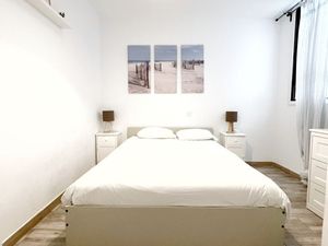 23924979-Ferienwohnung-6-Las Palmas de Gran Canaria-300x225-3