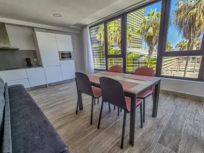 DiningRoom