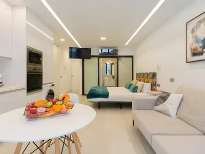 DiningRoom