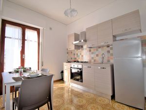 23854396-Ferienwohnung-2-Lascari-300x225-3