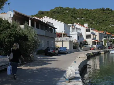 Ferienwohnung für 3 Personen in Lastovo 2/10