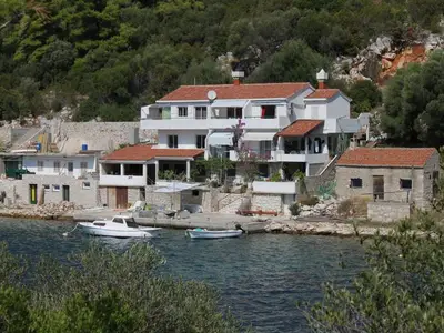 Ferienwohnung für 3 Personen in Lastovo 2/10