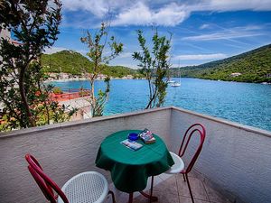 24058170-Ferienwohnung-2-Lastovo-300x225-0