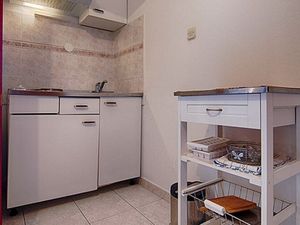 24058170-Ferienwohnung-2-Lastovo-300x225-1