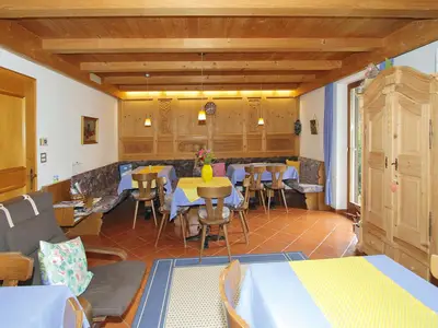 DiningRoom