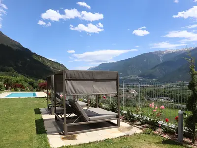 PoolOfHouse
