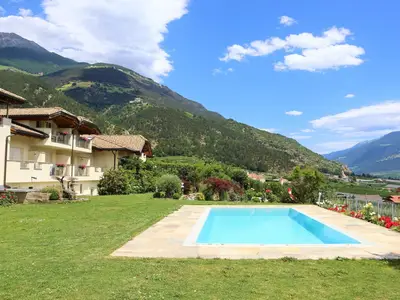 PoolOfHouse