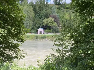 Blick auf die Schifferkapelle von 1518