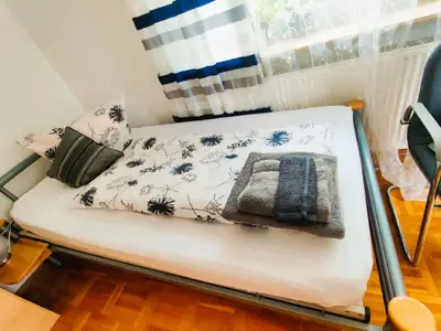 Gemütliches Bett