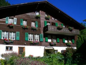 22320755-Ferienwohnung-6-Lauterbrunnen-300x225-1