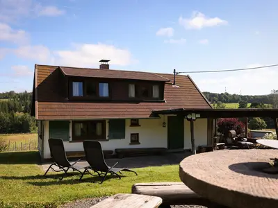 Ferienhaus vorne links