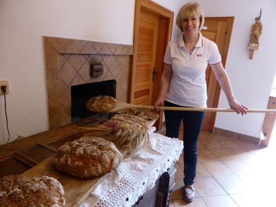 Frisches Holzofenbrot am Kristemoarhof