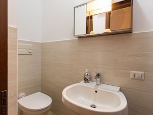 23850235-Ferienwohnung-5-Laveno-Mombello-300x225-3