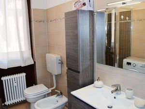 23851261-Ferienwohnung-4-Laveno-Mombello-300x225-1