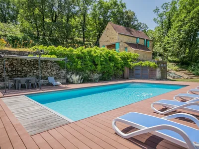 PoolOfHouse
