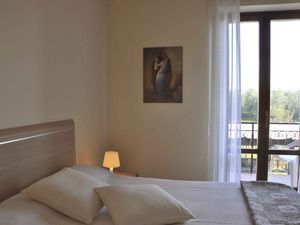 23780078-Ferienwohnung-4-Lazise-300x225-5