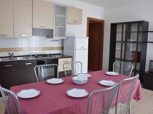 23772627-Ferienwohnung-6-Lazise-300x225-5