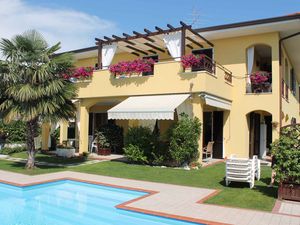 23772628-Ferienwohnung-6-Lazise-300x225-3