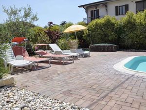 23774702-Ferienwohnung-4-Lazise-300x225-1