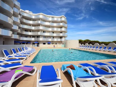 PoolOfHouse