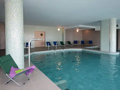 PoolOfHouse